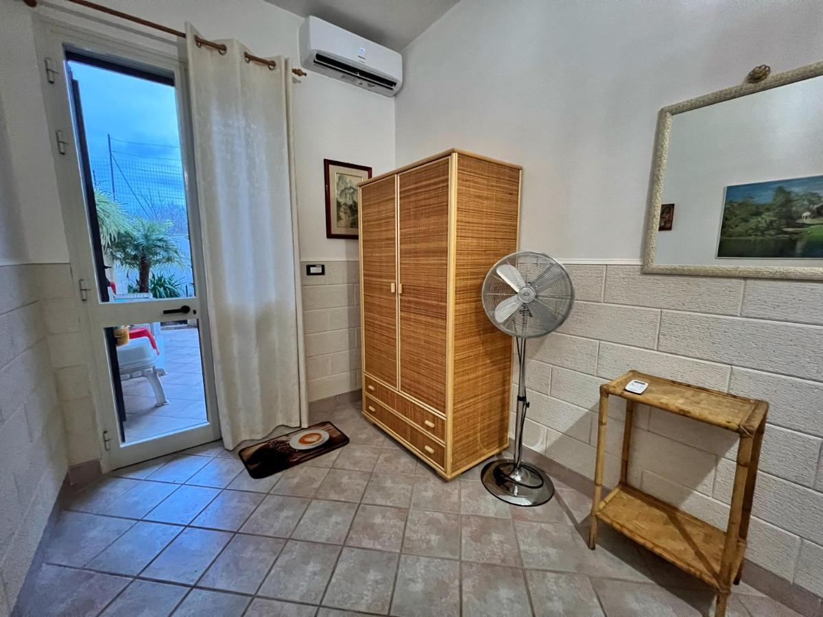 Casa Vacanza Rita مارينا دي بيسكولوس المظهر الخارجي الصورة