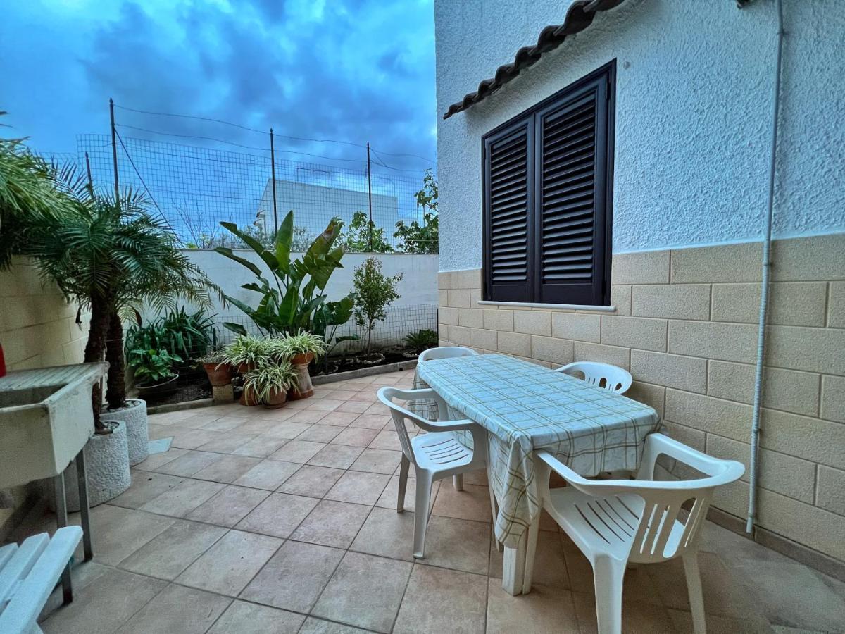 Casa Vacanza Rita مارينا دي بيسكولوس المظهر الخارجي الصورة